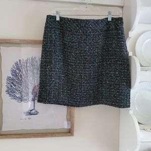 Ann Taylor Loft tweed skirt 10 petite worn once.